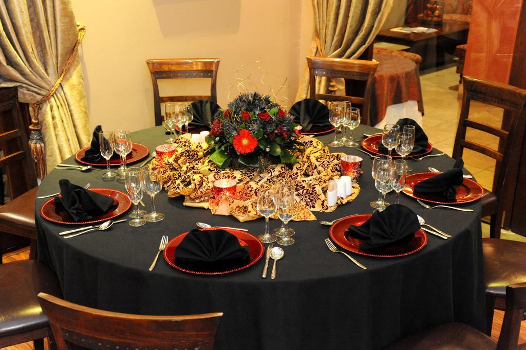 Anta Boga Hotel Bloemfontein Zewnętrze zdjęcie