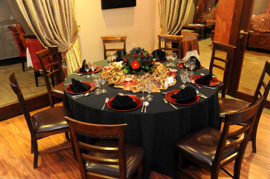 Anta Boga Hotel Bloemfontein Zewnętrze zdjęcie